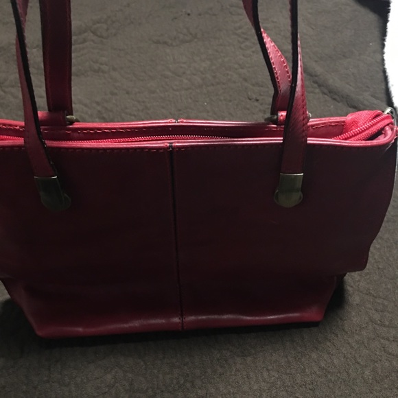 Dallaiti Design genuine leather red shoulder/backpack - Picture 2 of 13